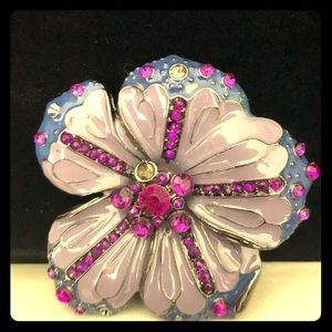 Purple Flower Brooch Pin 💗